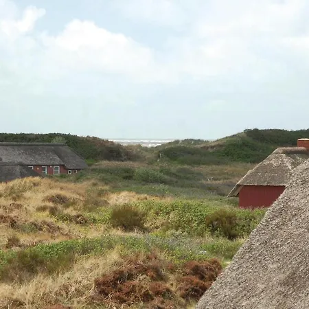 Four-bedroom Holiday In בית נופש